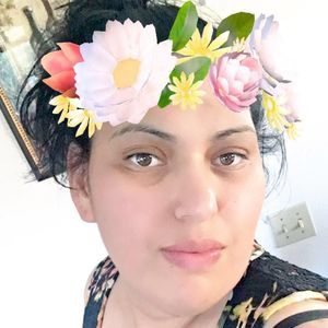 Meet your Posher, Corina